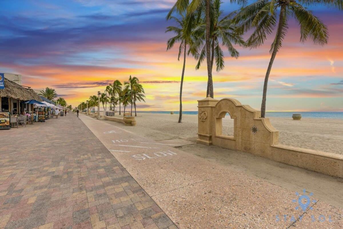 Ocean View - Balcony - Hollywood Beach Broad-Walk Exteriör bild